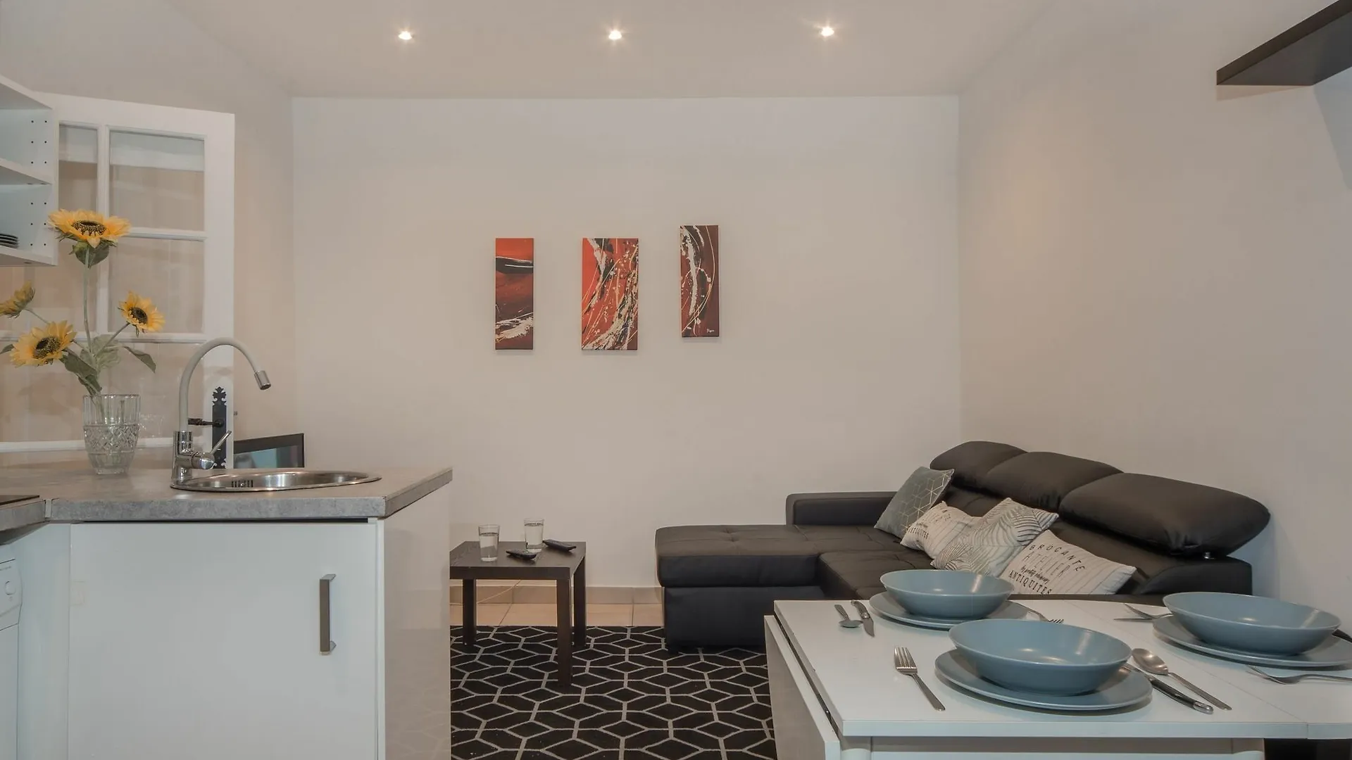 Pont Aux Choux - Marais Apartment